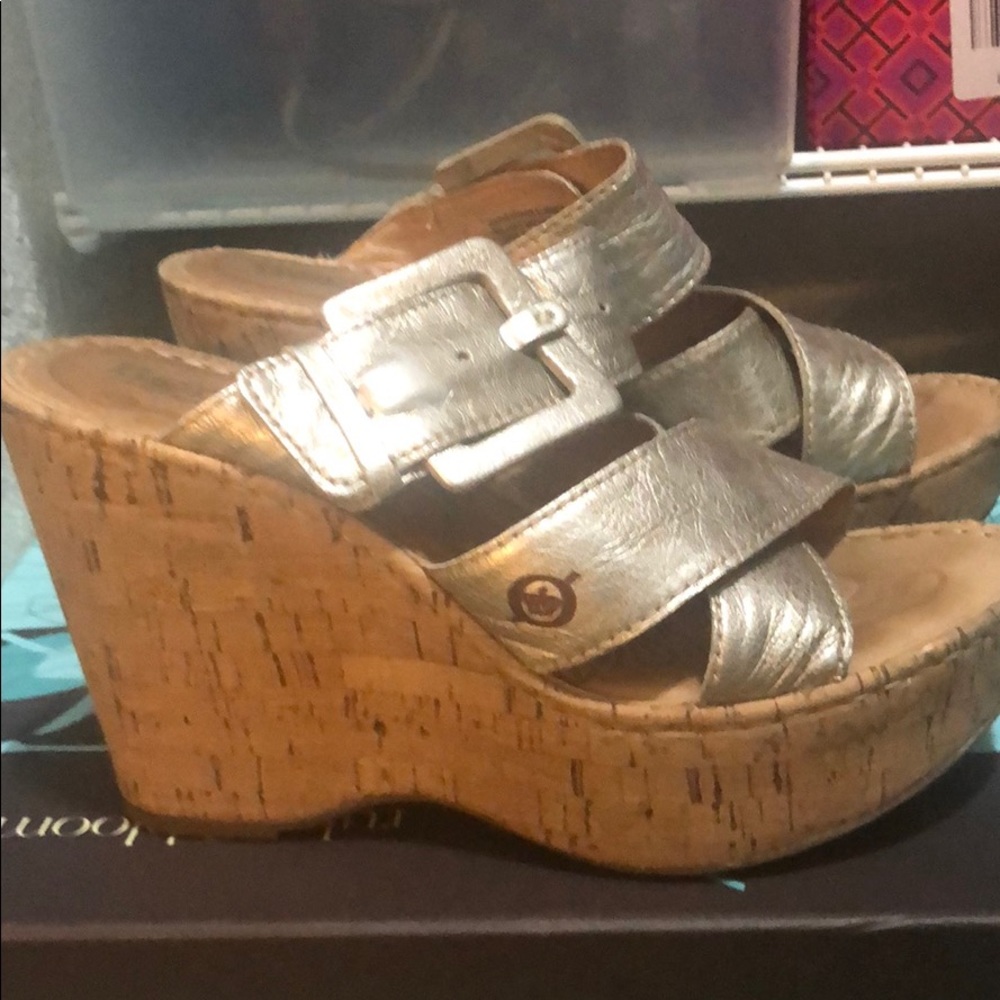 Born Gold Leather Wedge’s
